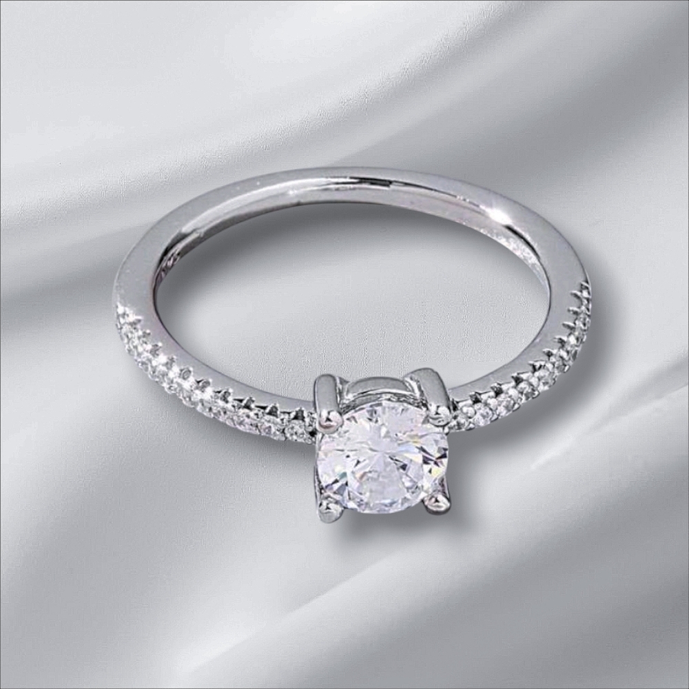Classic Sterling Silver Solitaire Pavé Round-Cut Ring, NWOT - Great Gift 🎁